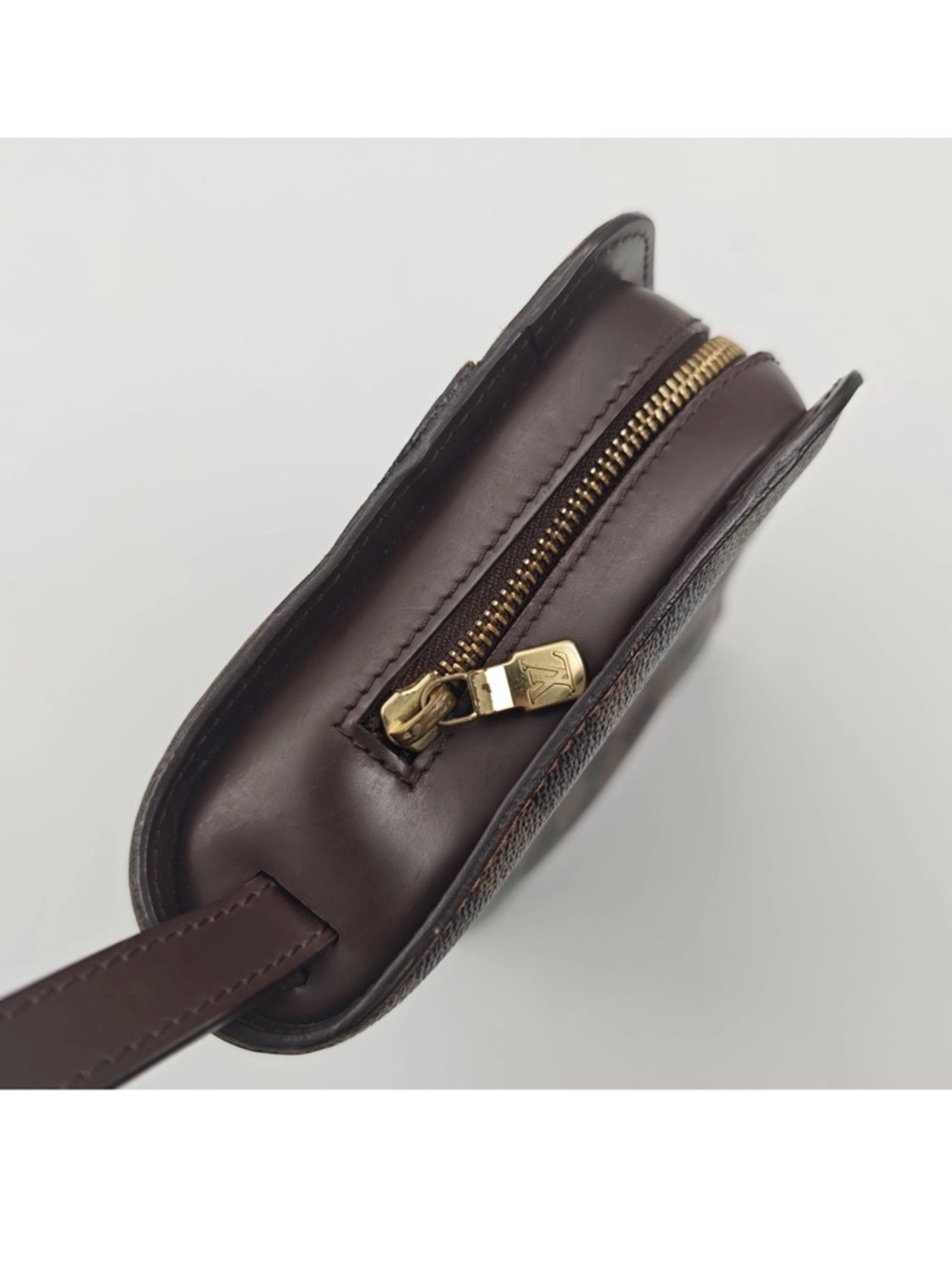 Louis Vuitton Authenticated COA included - Picture 9 of 12